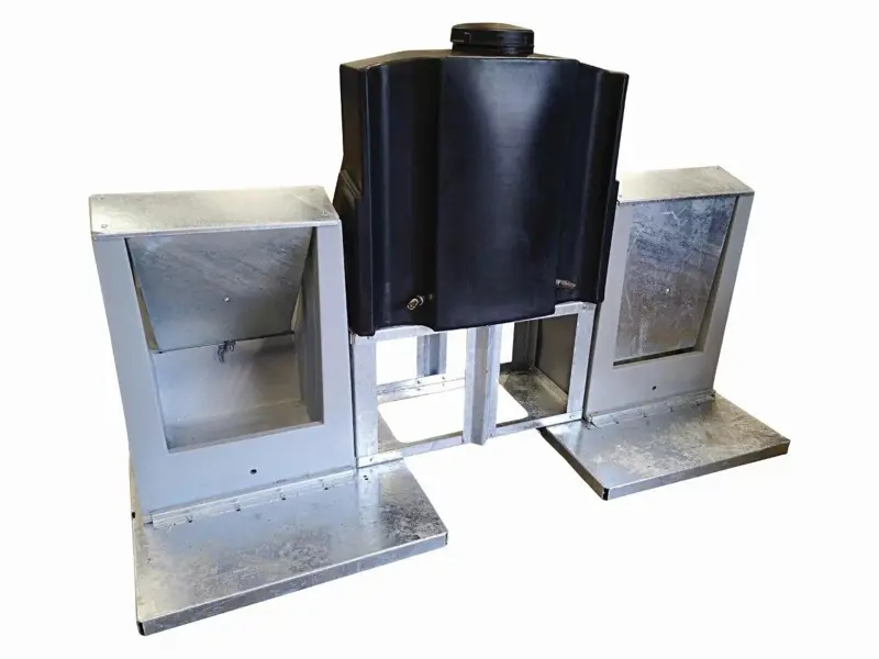 200l farrow tank coupled to two farrow feeders, tank avilable on its own with stand